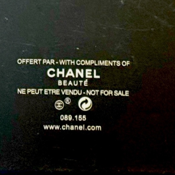 CHANEL Novelty Black & Gold w/Silver Hair Tie
Scrunchies.